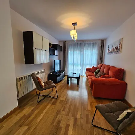13b01 Con Terraza Y Garaje Appartement